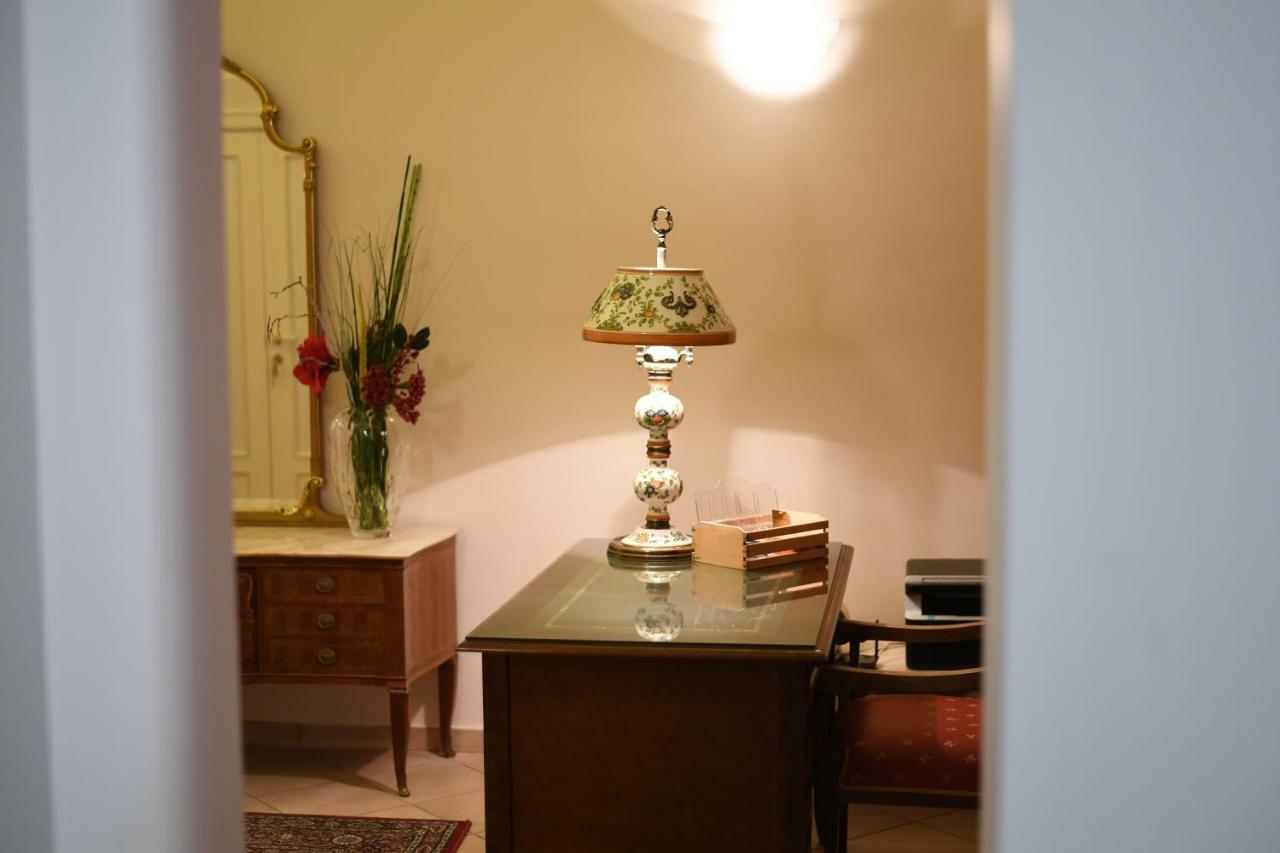 Allegoria Dell'Aurora Salernes Extérieur photo